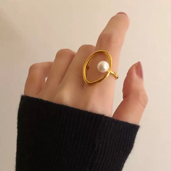 Korean Vintage Geometric Round Pearl Gold Open Ring - Picture 6 of 8